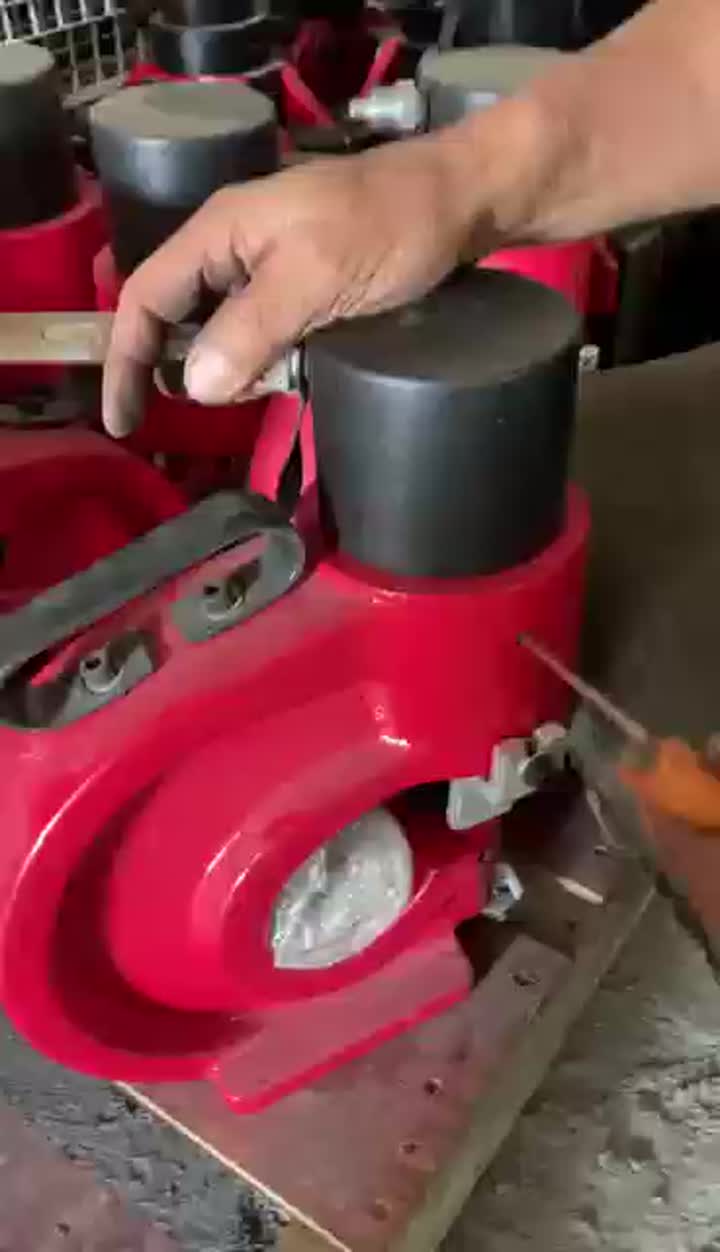 Hydraulic punching tool