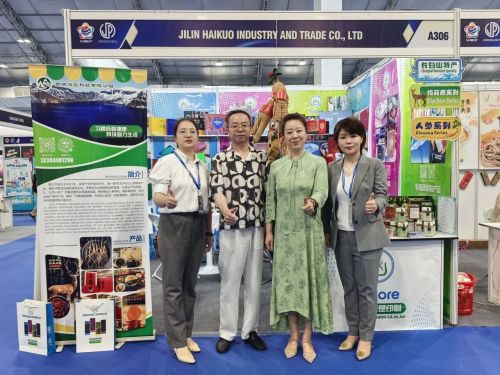 Sail out to sea! Jilin Haikuo appeared at the 2026 Vietnam Import and Export Expo, customized packaging+Changbai Mountain specialty circle powder overseas merchants