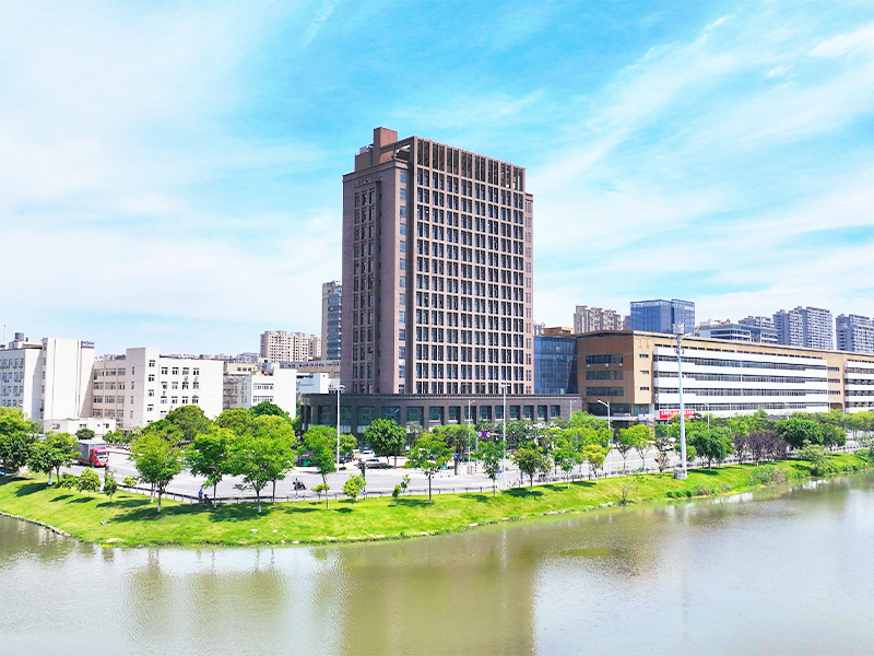 Zhejiang Yiwei Garment Co., Ltd.