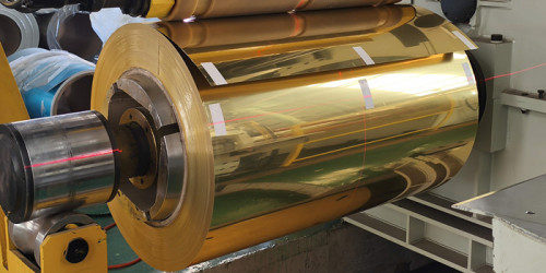 Aplicaciones de láminas de aluminio revestidas de color dorado PCM Metal para interiores y exteriores