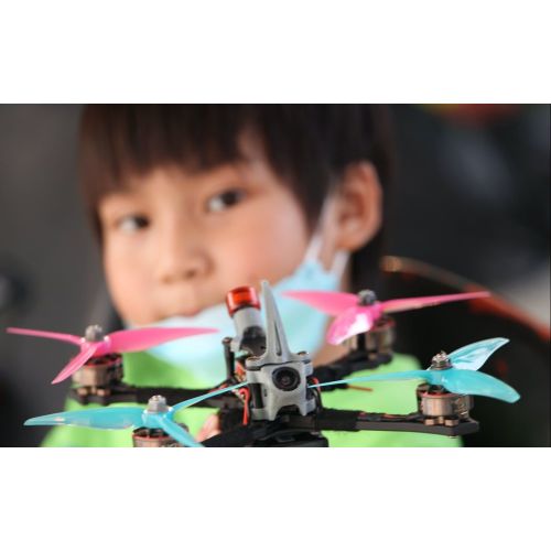 [PEPPER FPV] 5 años, 1 año de experiencia en vuelo de carreras. ¿Es esta velocidad lo suficientemente buena?