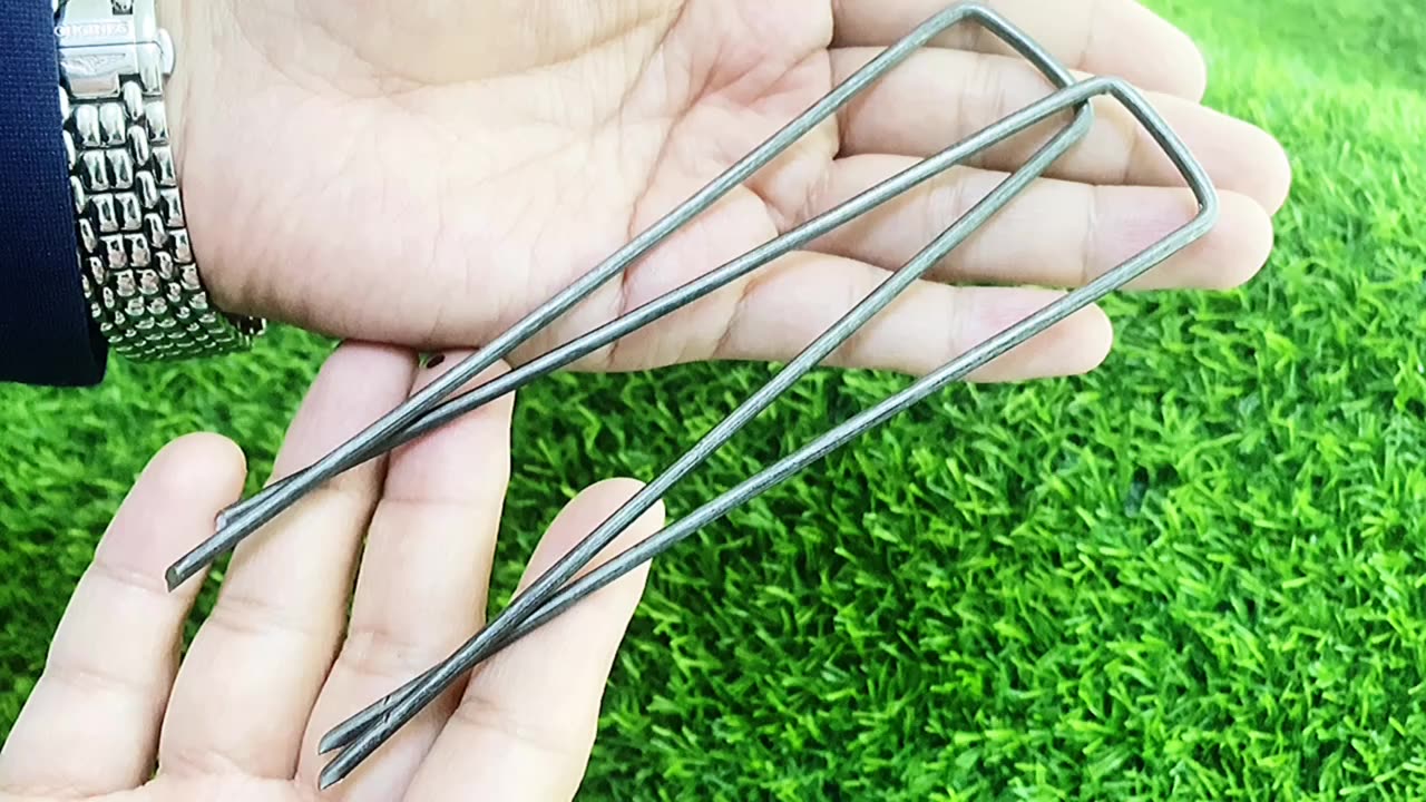 U shape 6inch 11 Gauge galvanized garden stable nails garden pegs landscape stakes garden staple1