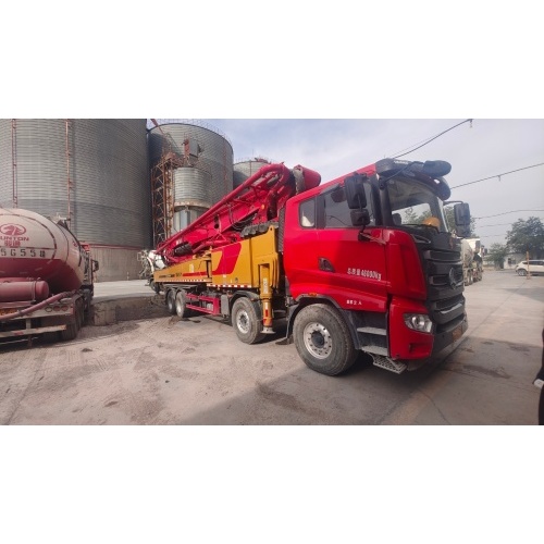 62-метровий бетононасос SANY допомагає досягти ефективного будівництва для масштабних проектів.