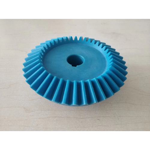 Difference between PEEK, POM and nylon gears