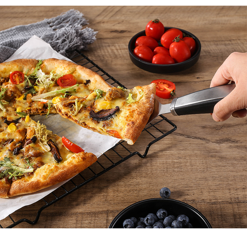 Pizza Cutter