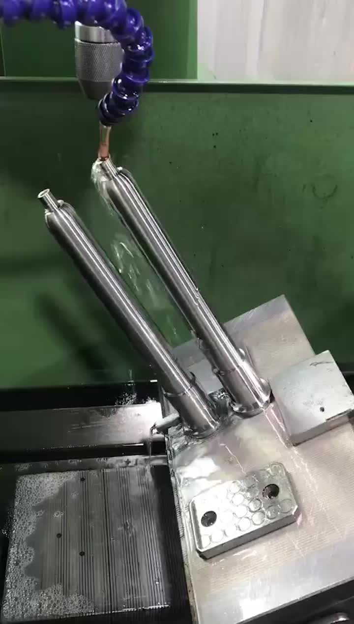 EDM金型部品と金型部品