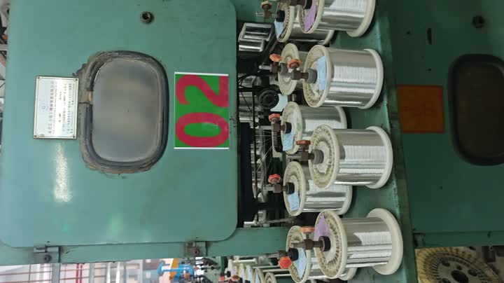 2003年に製造された405巻き機