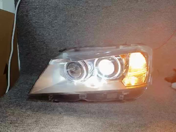 Actualización de faros BMW F25