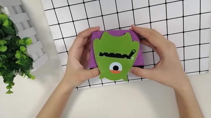 Porta-moedas em lona de desenho animado