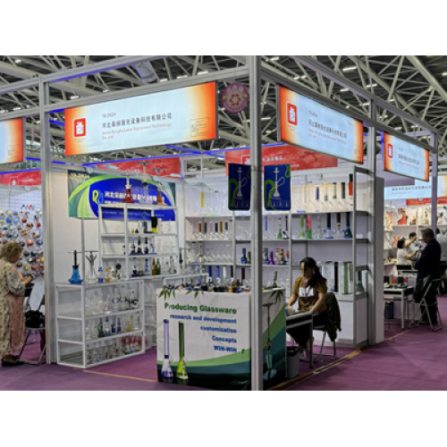 Nossa empresa participou da 134th Canton Fair