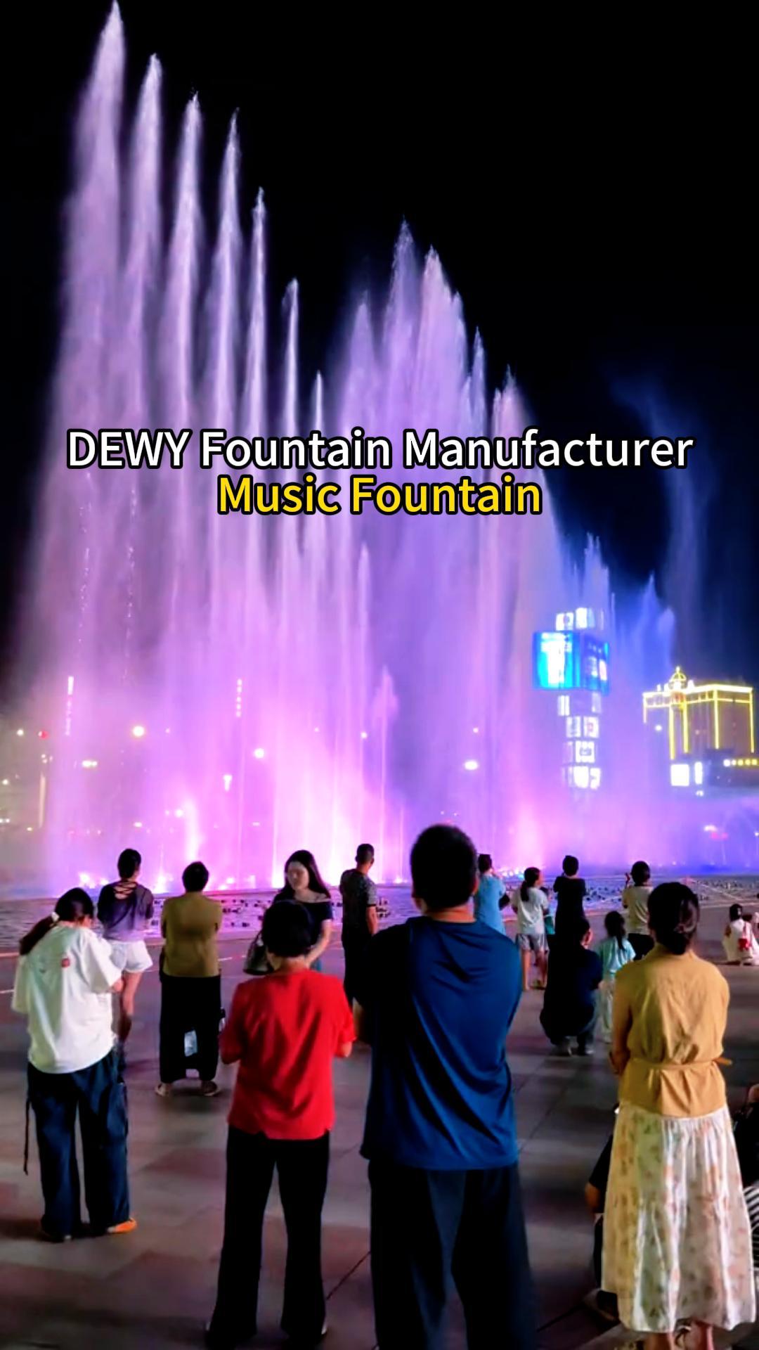 Fonte moderna para lago com fluxo constante