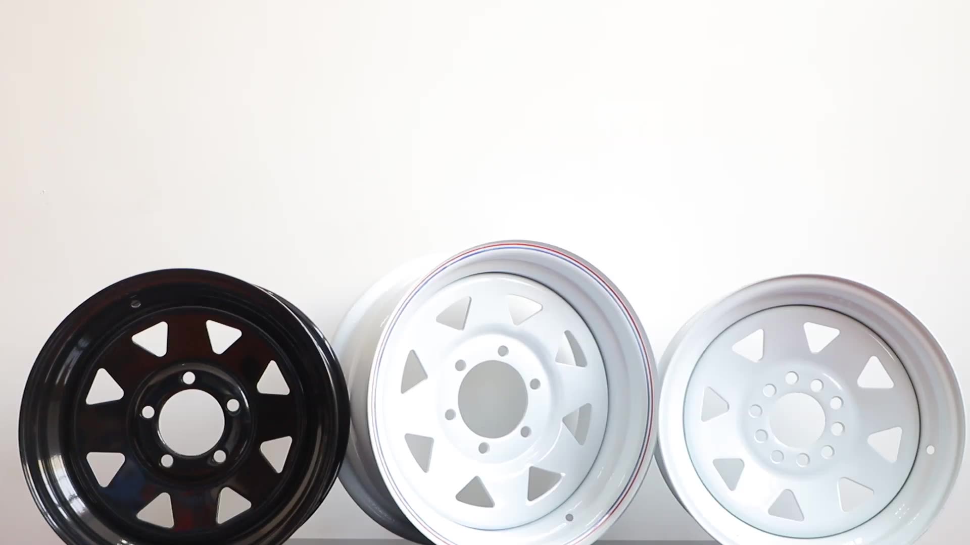 Bordes blancos de rueda de acero Offroad de 4x4 Diseño Daytona de 16x6 pulgadas Ruedas de acero duraderas1