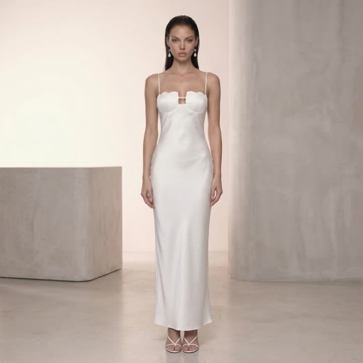 Klassischer Satin-Kleiderstil