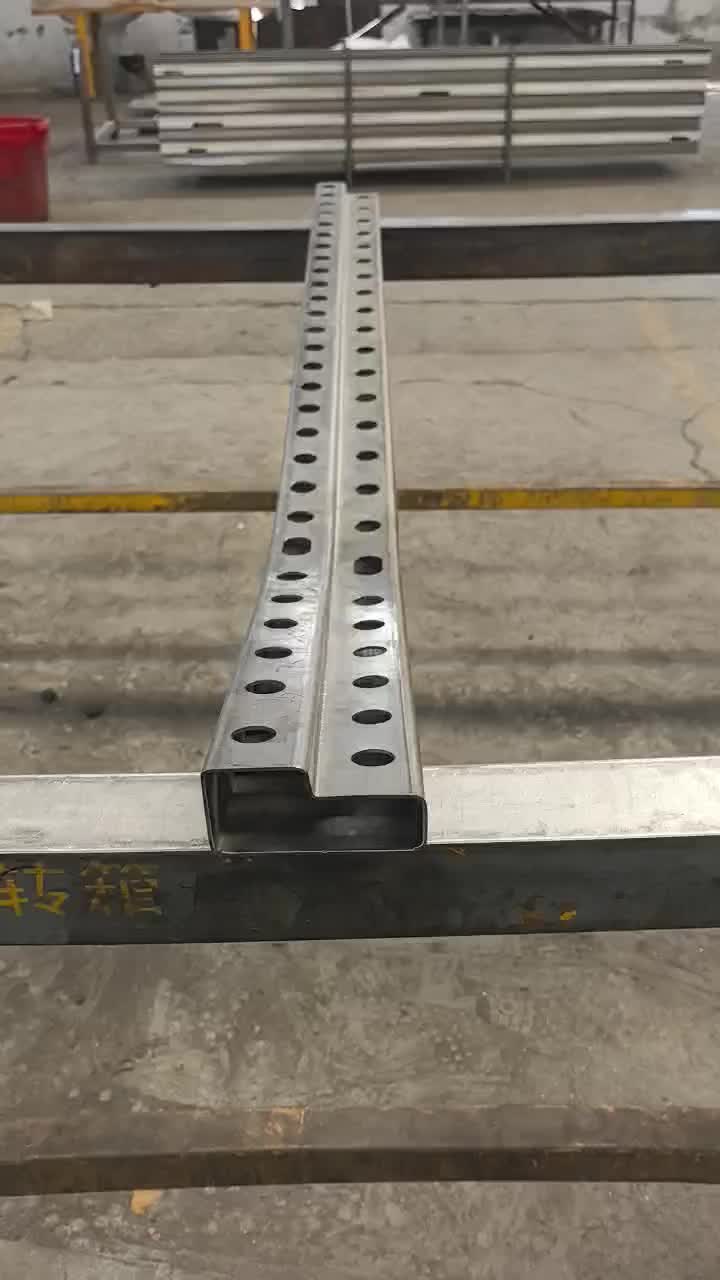 Pilar de puerta automotriz