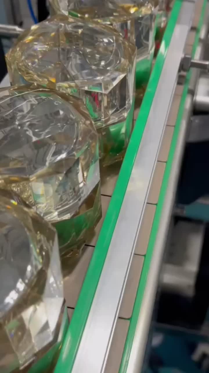 Máquina taponadora de botellas