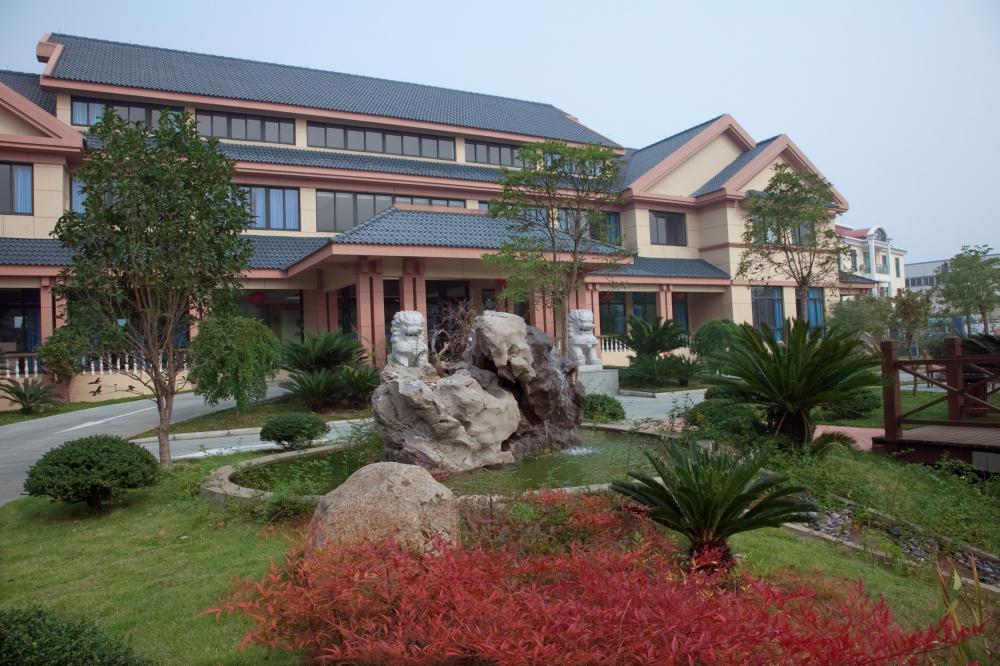 Zhejiang Longwen Precision Equipment Co., Ltd.