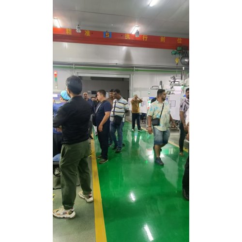 Khách hàng kỷ niệm 25 năm đến thăm hội thảo của chúng tôi