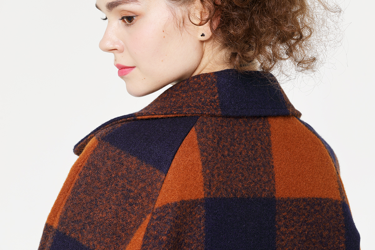 Woolen Check Lady's Short Jacket Woolen Check Lady's Short Jacket