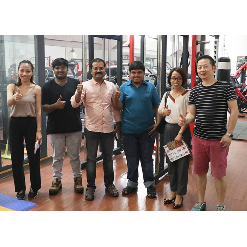 Indian customers buy commercial gym equipment from our company.