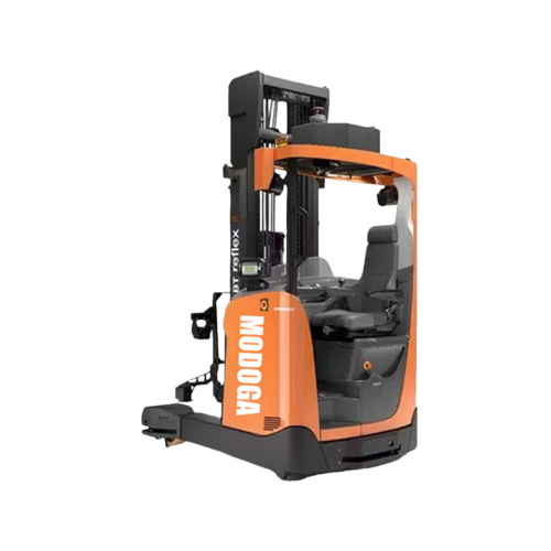 Como o Toyota Reach Truck permite armazenamento de alta densidade sem expandir o espaço?