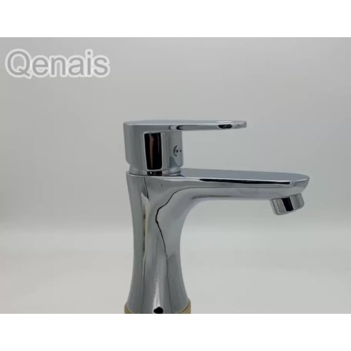 Baño diseñado Vanity Brass Faucet al por mayor de buena calidad