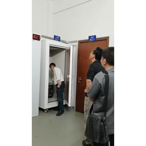 فيديو توضيحي للباب العازل للصوت 3