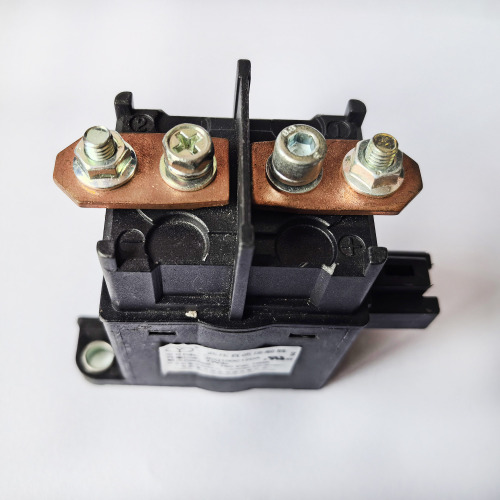 Contactor de aviație JCQ100C12DA 12Vdc Caracteristici - Contactor de aviație JCQ100C12DA 12Vdc