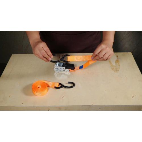 Ratchet strap na may S hook