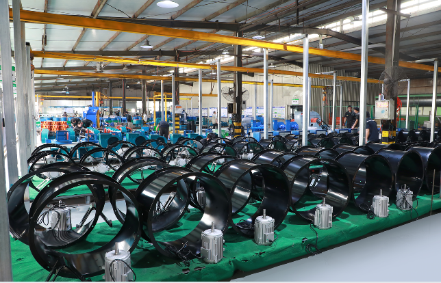 Dedicated line for refrigeration fan