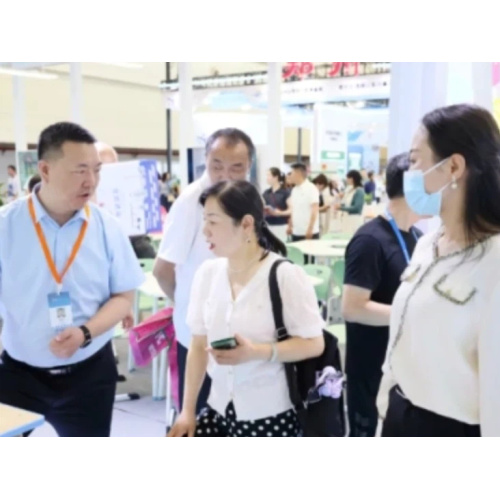 Lisere Bilim ve Eğitim standının popülaritesi yeniden arttı ve yenilikçi ürünleri büyük beğeni topladı!