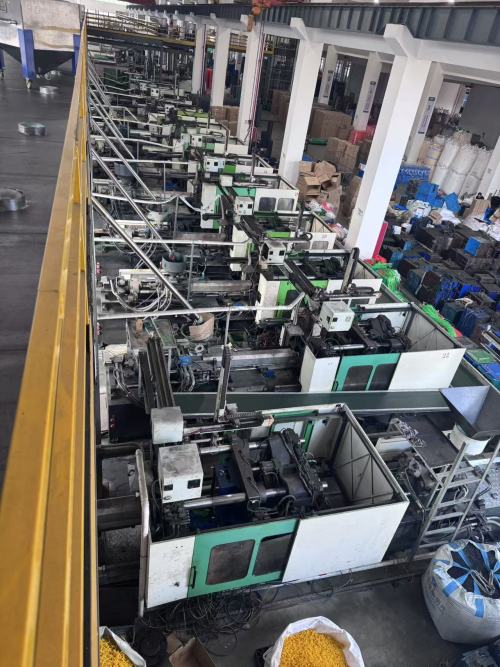 La industria del plástico Zhejiang Zhongye amplía su presencia global con capacidades de fabricación avanzadas
