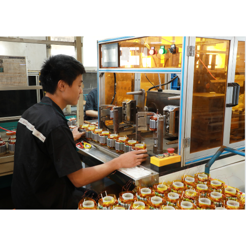 شركة Zhejiang Xingyi Ventilator Electrical Appliance Co., Ltd.: ثلاثة عقود من التميز في تصنيع المراوح الصناعية