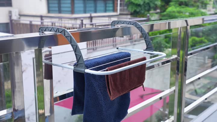 Small Towel Rack