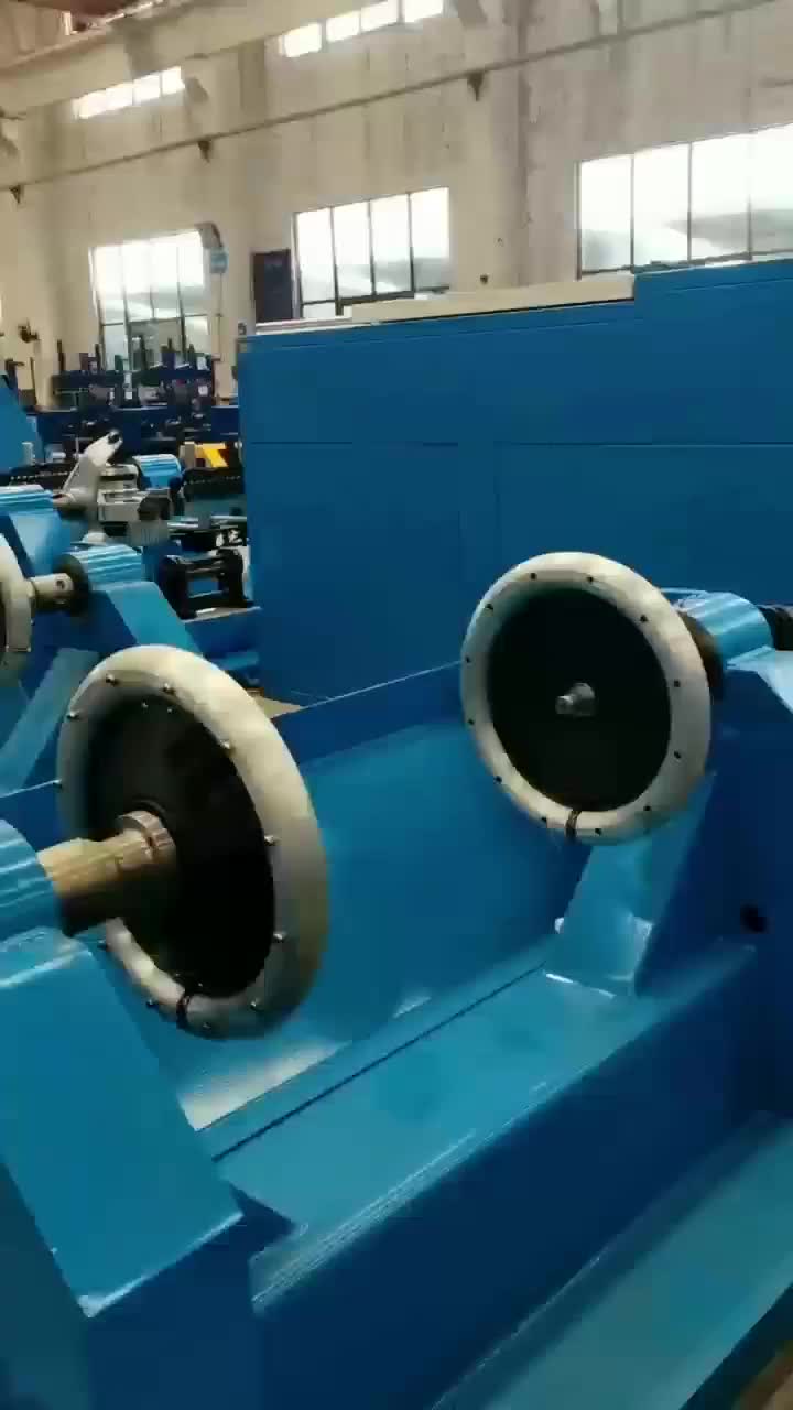 Çift iplikli makine