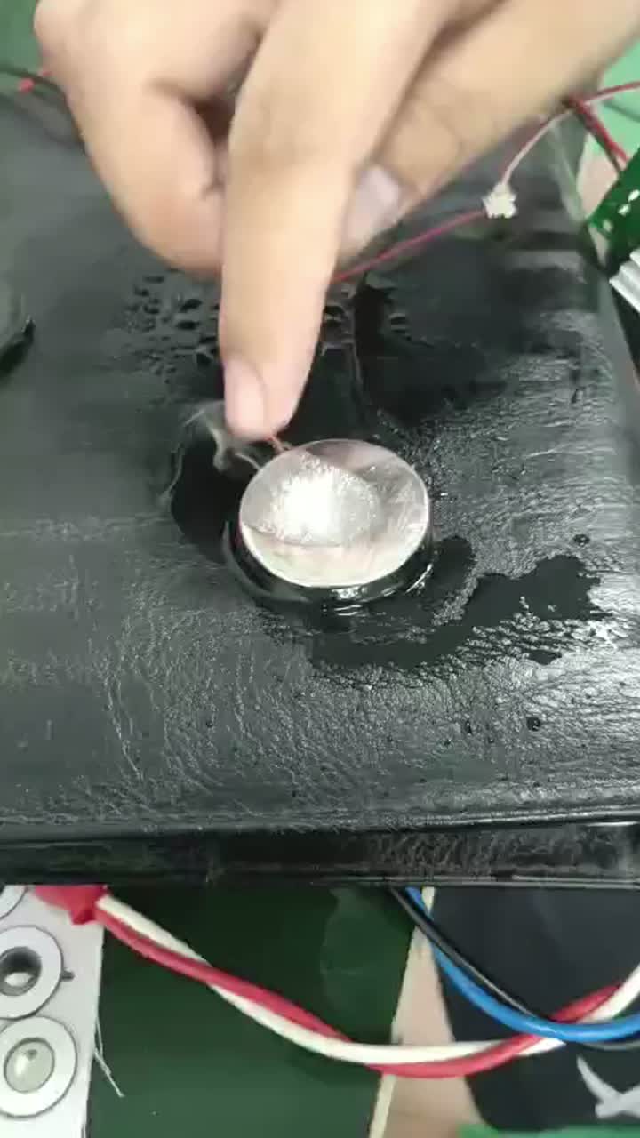 Transdutor ultrassônico para cabeça de beleza