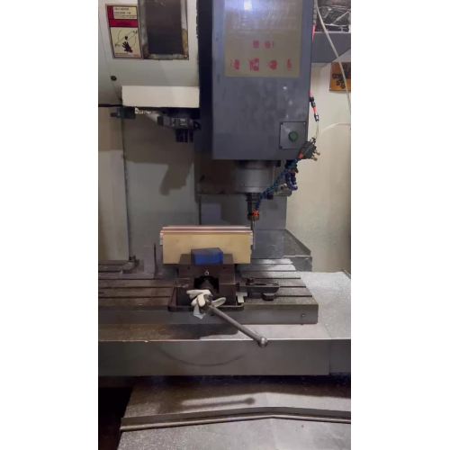 Profilo in alluminio Machining CNC