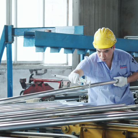 铝圆管的生产过程