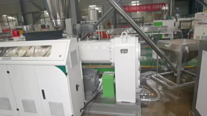 WPC flooring machine for outside application 