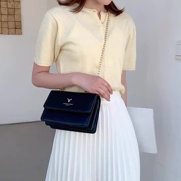 Shoulder messenger chain handbag