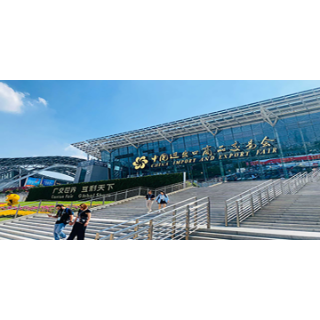 В града на цветята цъфтят цветя, а гости идват от всички посоки