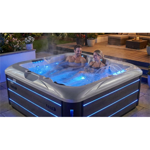 Can Spa Hot Tubs Replace Professional Physiotherapy?