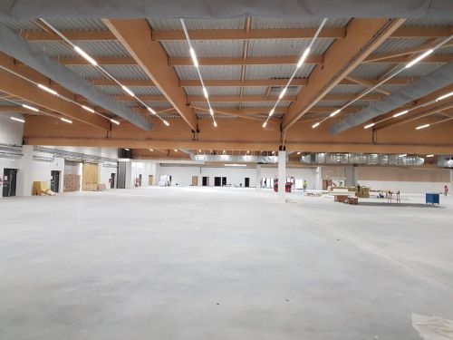 Can I replace fluorescent tube with LED?