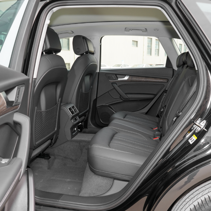 İyi durumda Çin benzinli araba Audi Q5L'den düşük kilometre ikinci el arabalar kullanılmış arabalar