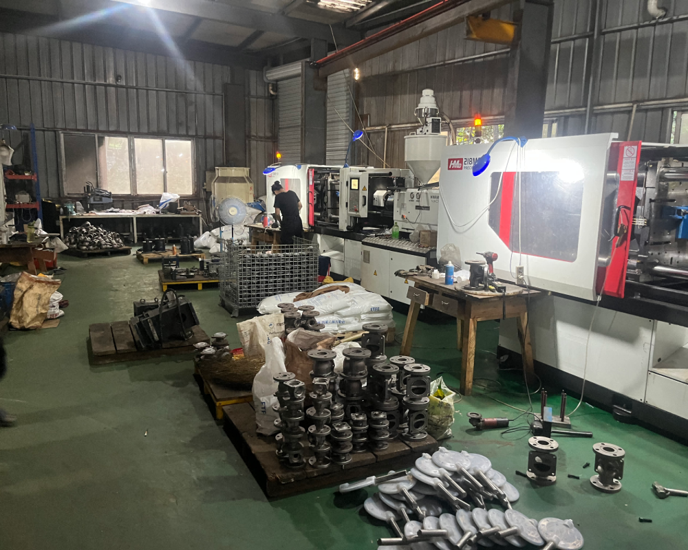 Spacious factory building