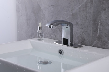 6134 Sense Faucet