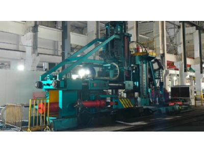 Precision CNC machining center for metal forging components