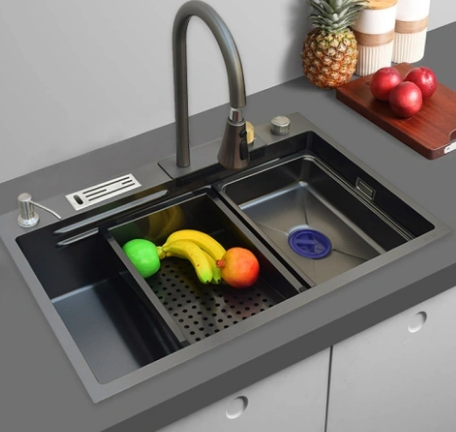 Misiyano iri pakati peStiness Steel yakagadzirwa nekicheni kunyura uye ceramic tile