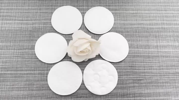 Round cotton pads