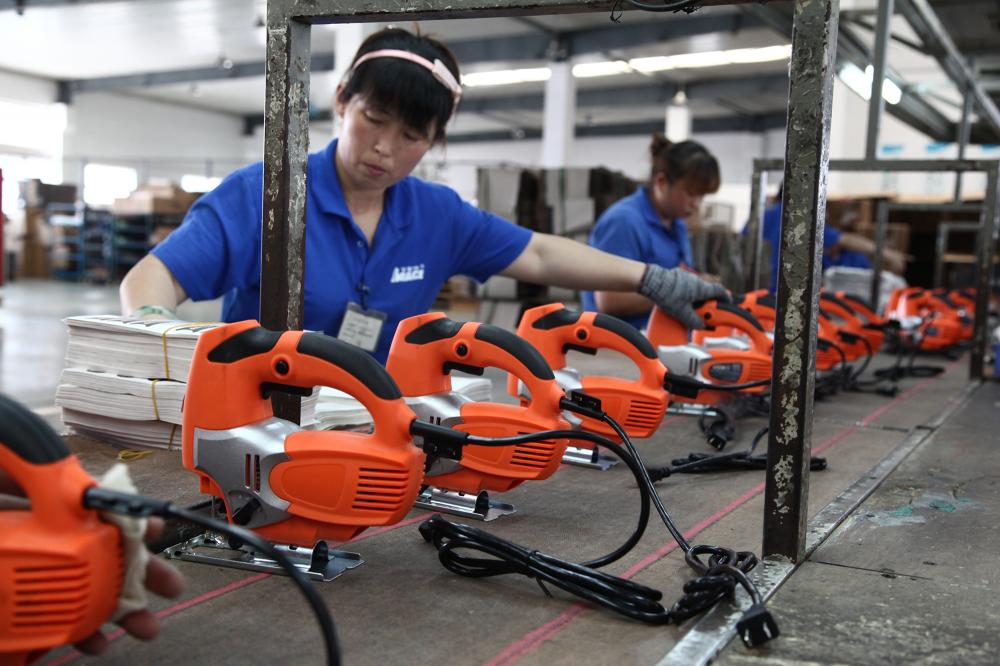 Assembling Line of Ningbo Brace Power Tools Factory (1)