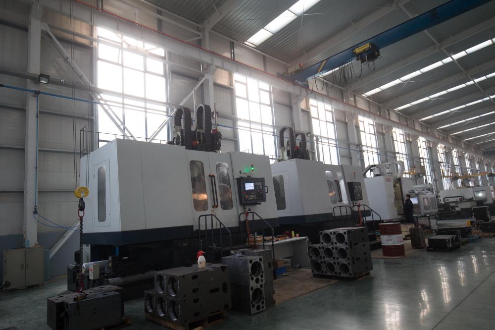 CNC grinding machine equipment
